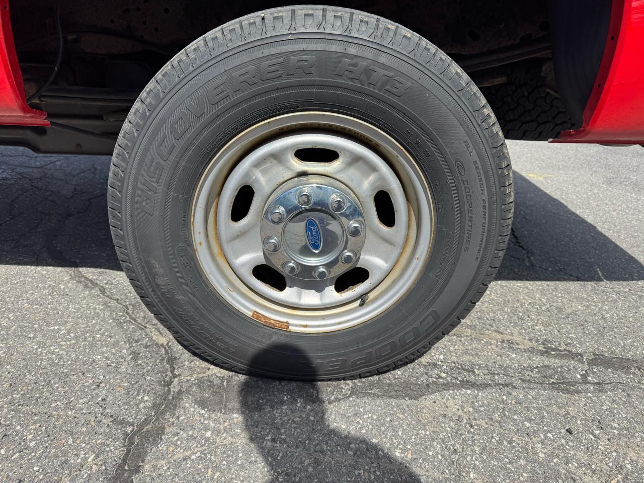 Ford Super Duty F-250 SRW 4WD Reg Cab 137" XL 2016