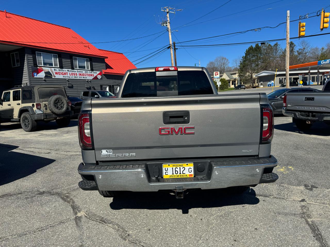 GMC Sierra 1500 4WD Crew Cab 143.5" SLT 2017