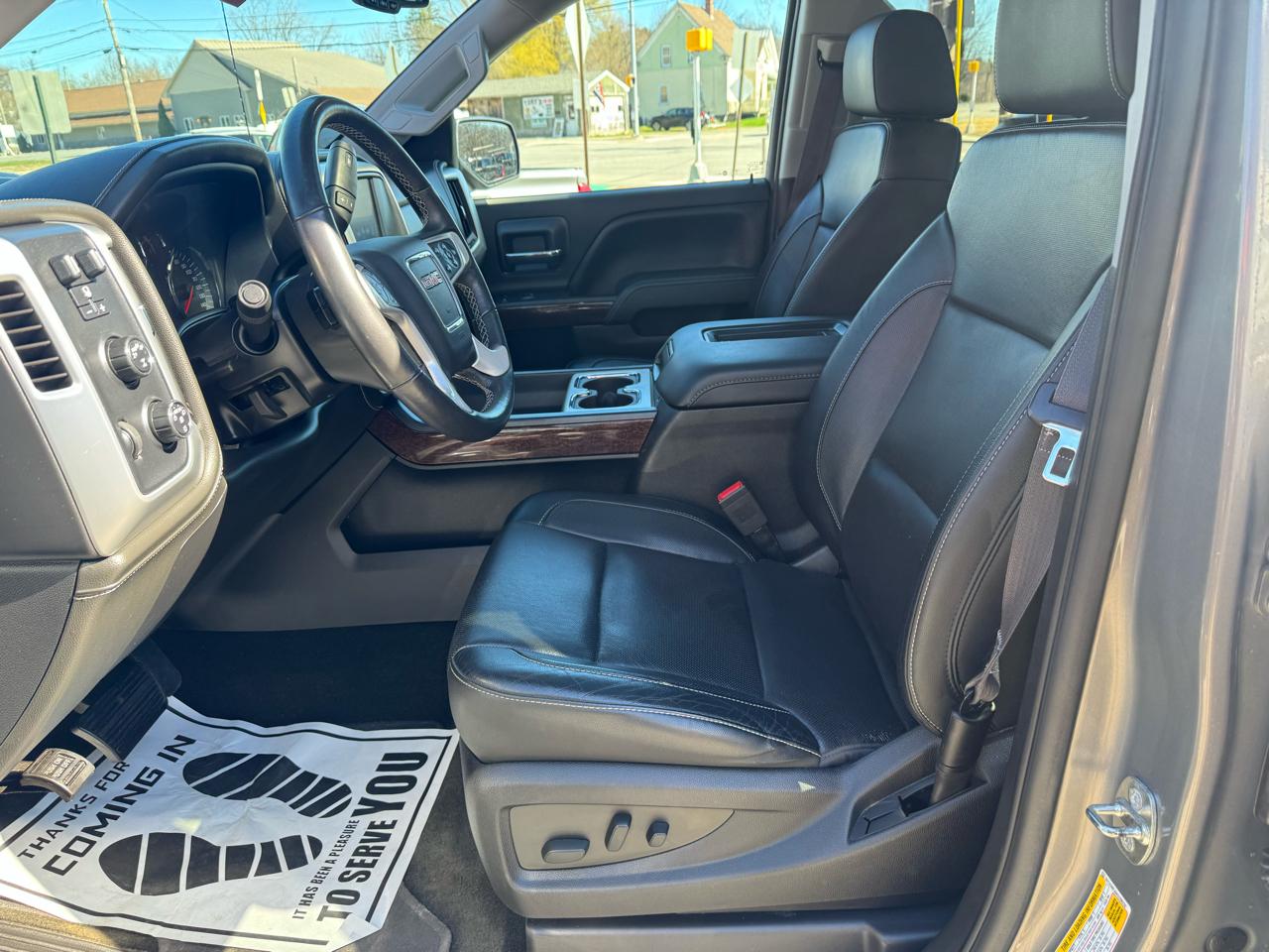 GMC Sierra 1500 4WD Crew Cab 143.5" SLT 2017