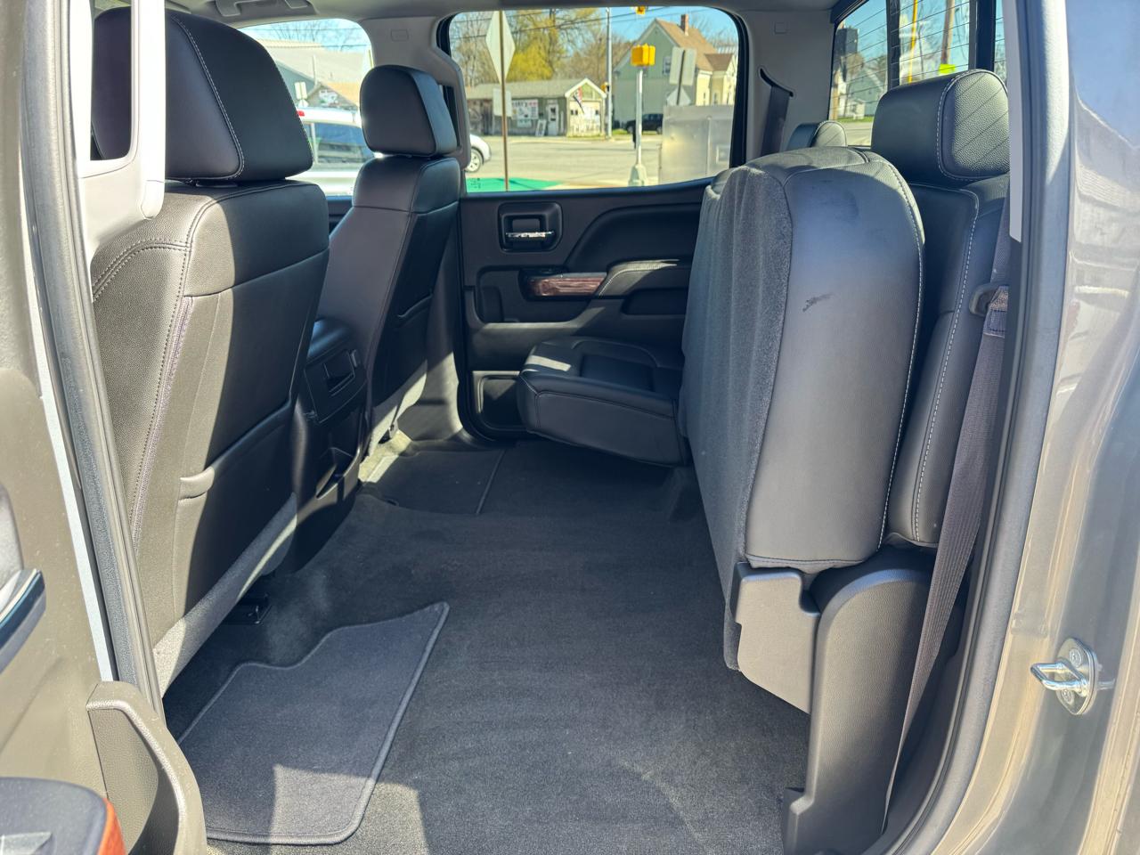 GMC Sierra 1500 4WD Crew Cab 143.5" SLT 2017