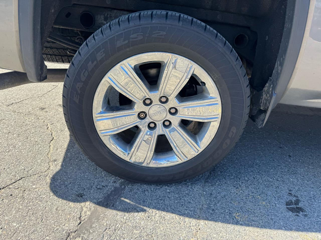 GMC Sierra 1500 4WD Crew Cab 143.5" SLT 2017