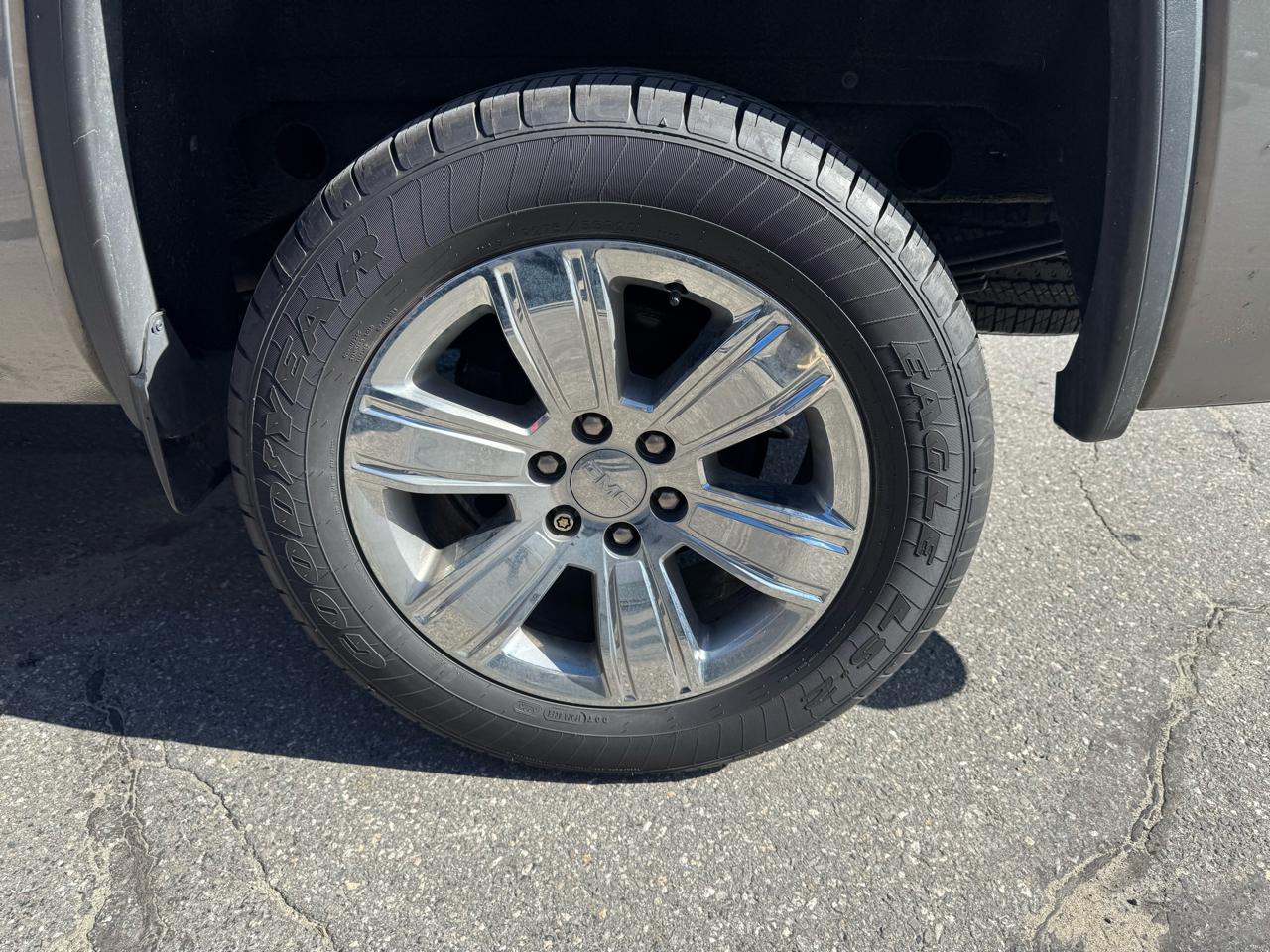 GMC Sierra 1500 4WD Crew Cab 143.5" SLT 2017