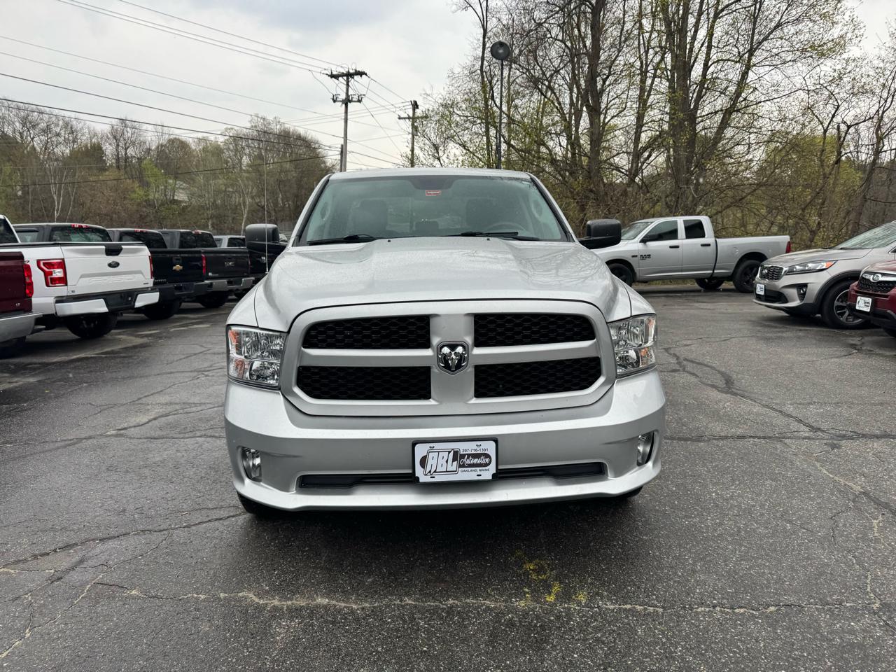 RAM 1500 4WD Quad Cab 140.5" Express 2016