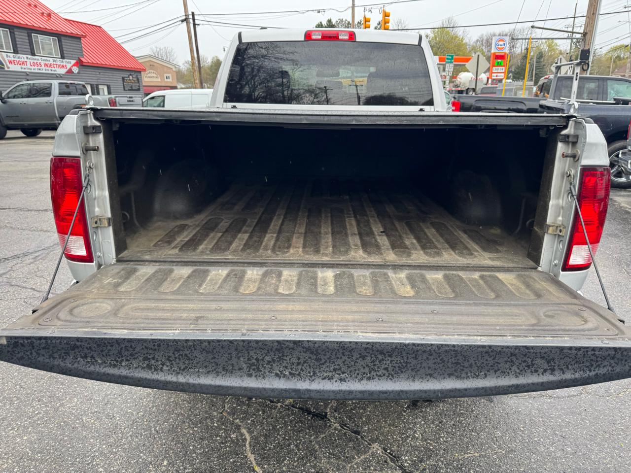 RAM 1500 4WD Quad Cab 140.5" Express 2016