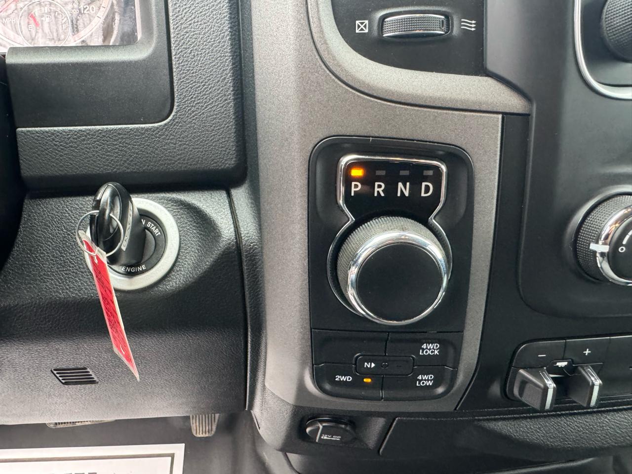 RAM 1500 4WD Quad Cab 140.5" Express 2016
