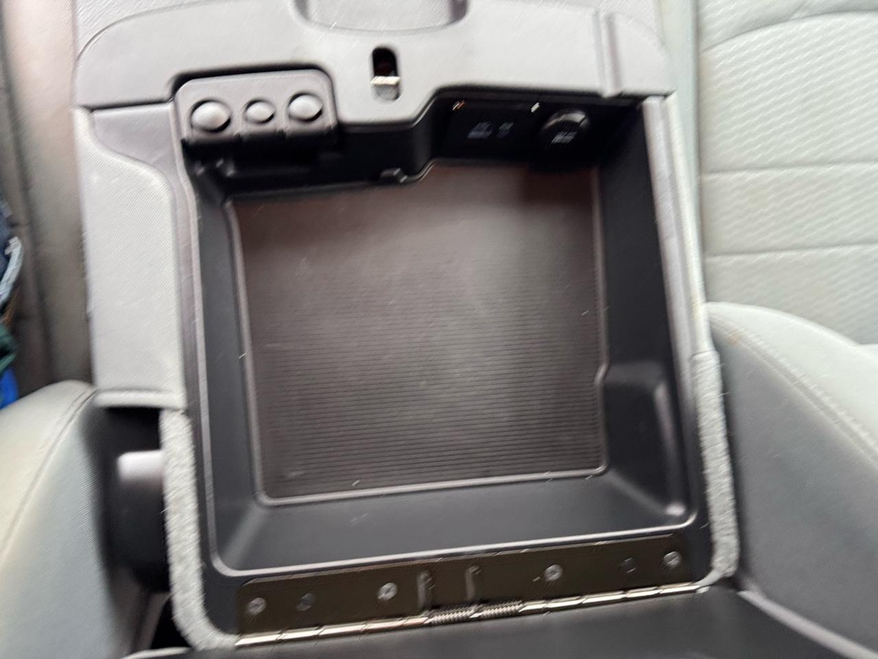 RAM 1500 4WD Quad Cab 140.5" Express 2016