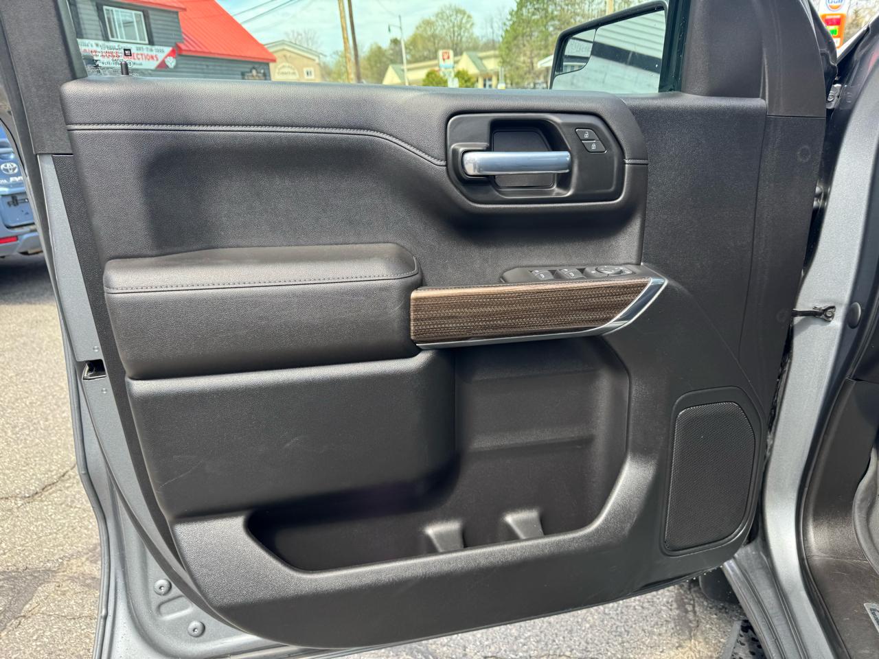 Chevrolet Silverado 1500 4WD Crew Cab 147" LT w/1LT 2021