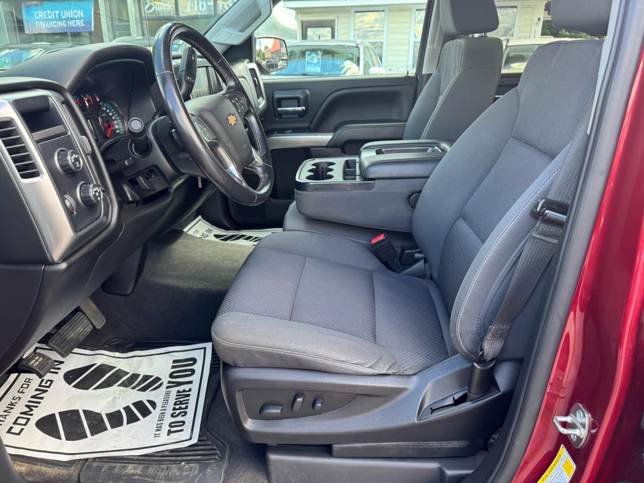 Chevrolet Silverado 1500 4WD Crew Cab 143.5" LT w/1LT 2018