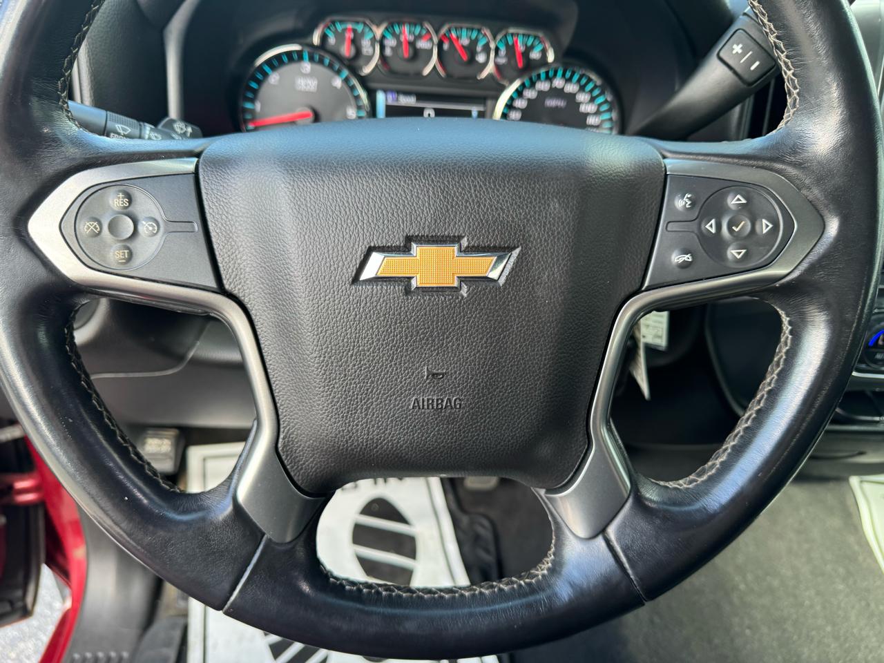 Chevrolet Silverado 1500 4WD Crew Cab 143.5" LT w/1LT 2018