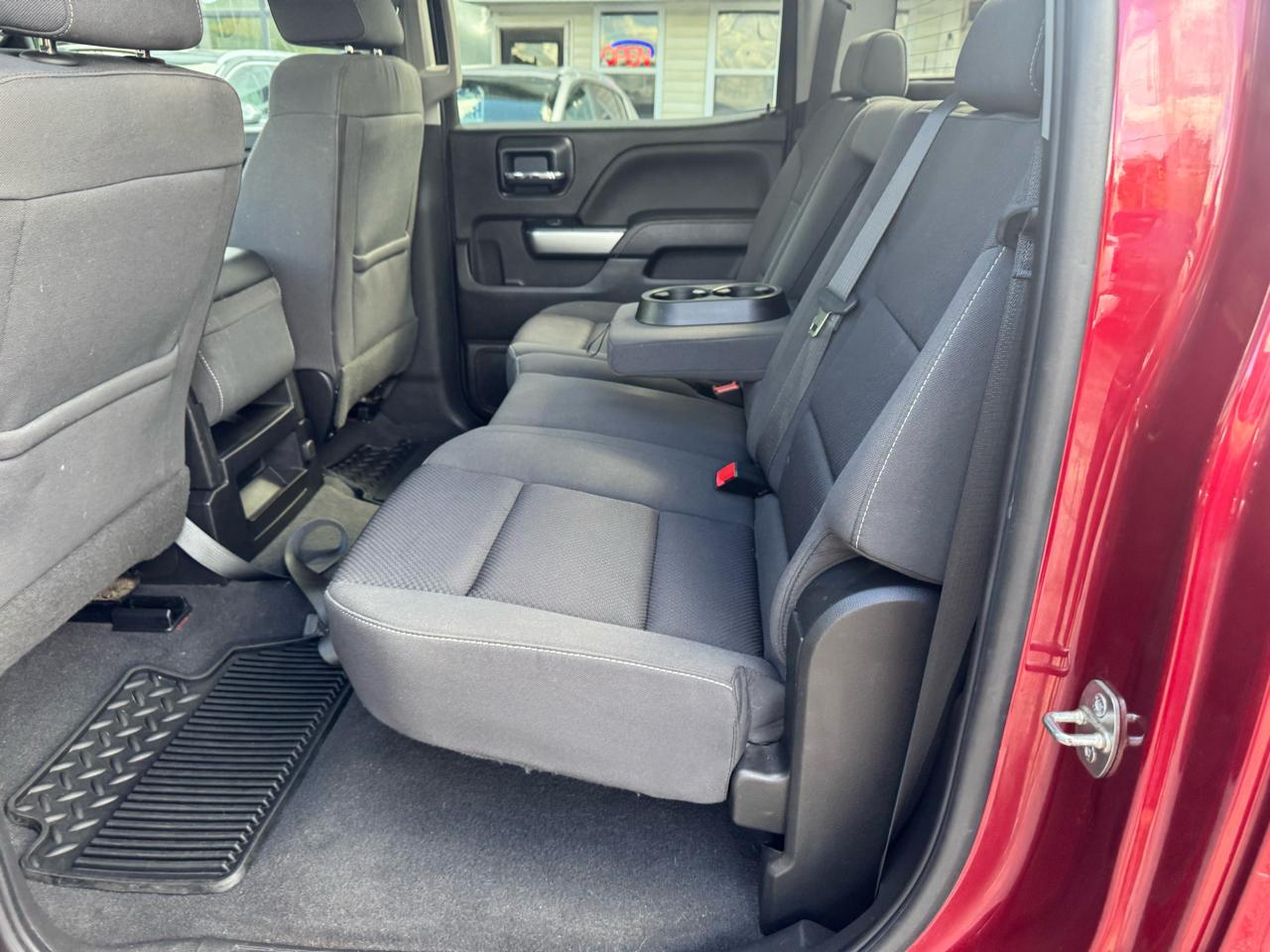 Chevrolet Silverado 1500 4WD Crew Cab 143.5" LT w/1LT 2018