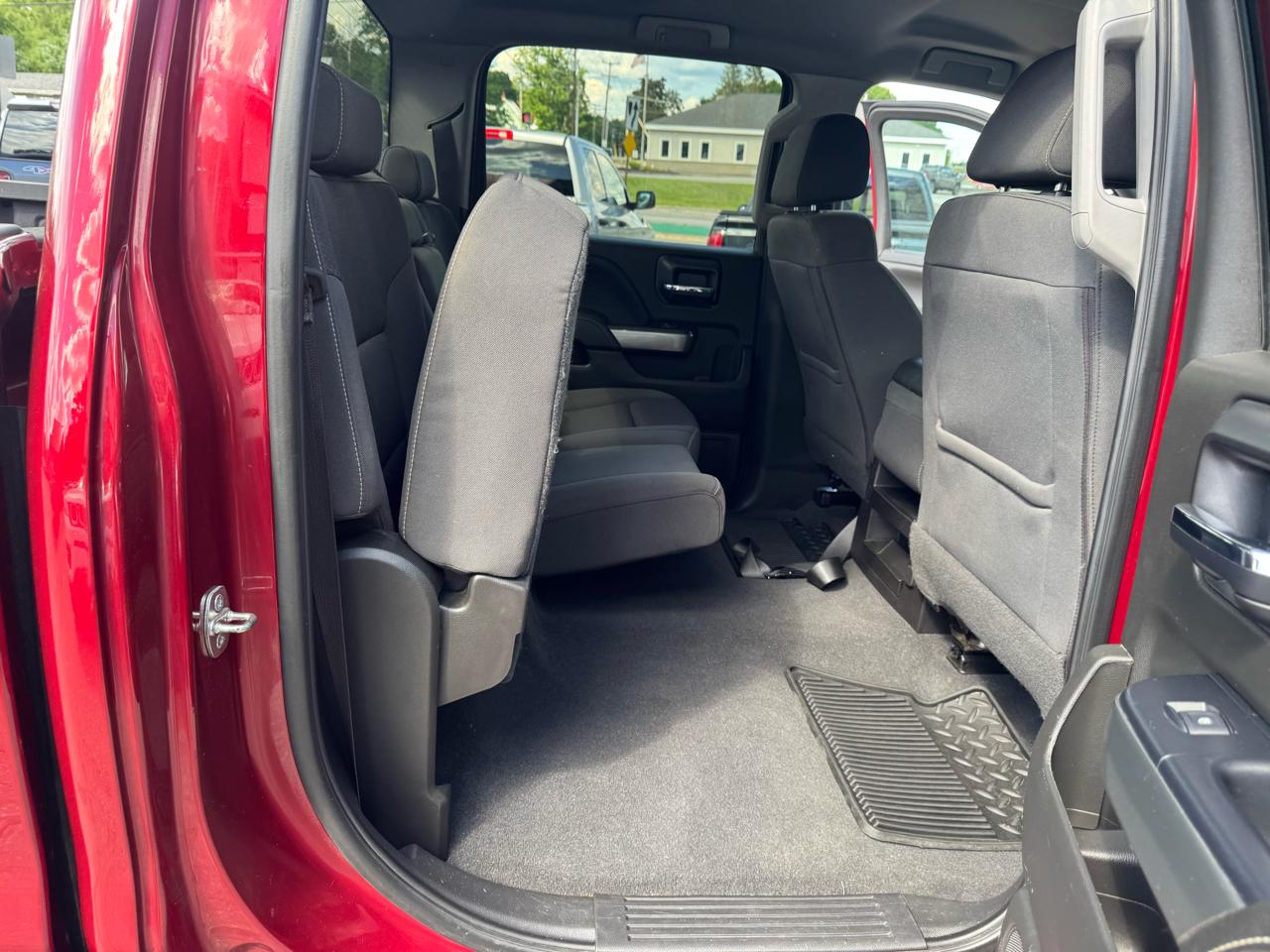 Chevrolet Silverado 1500 4WD Crew Cab 143.5" LT w/1LT 2018