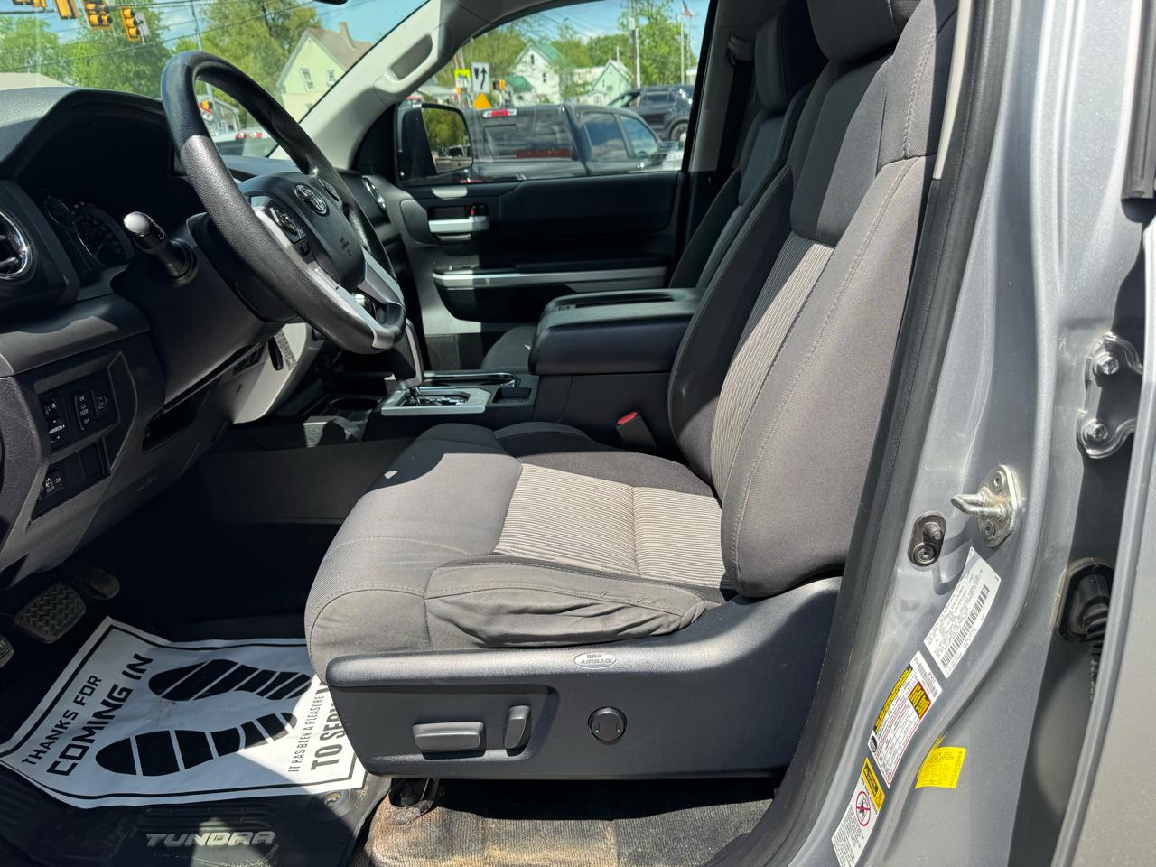 Toyota Tundra 4WD Truck Double Cab 5.7L FFV V8 6-Spd AT SR5 (Natl) 2016