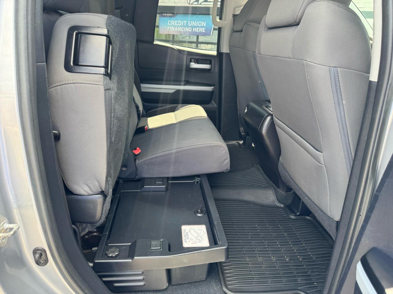 Toyota Tundra 4WD Truck Double Cab 5.7L FFV V8 6-Spd AT SR5 (Natl) 2016