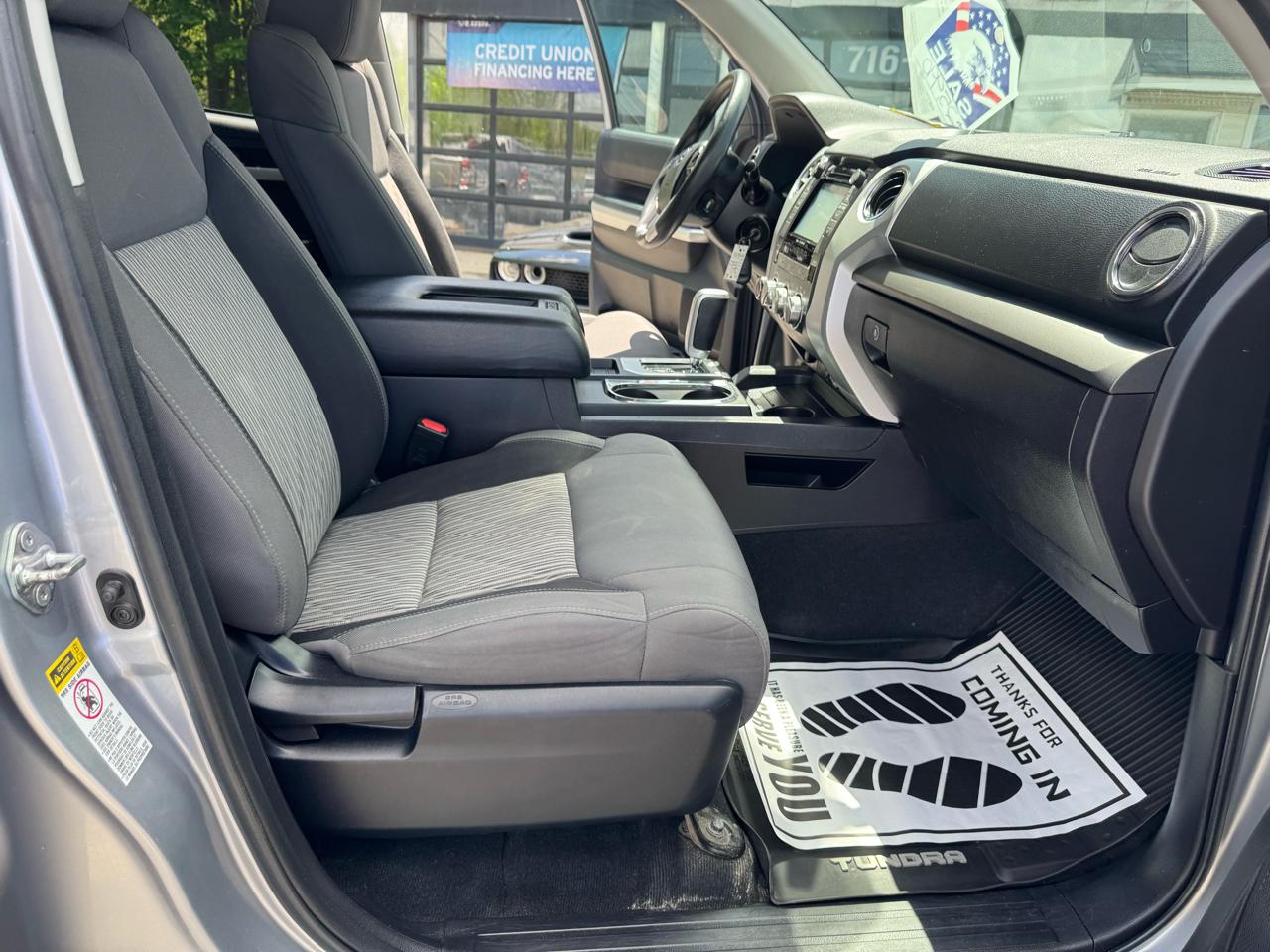 Toyota Tundra 4WD Truck Double Cab 5.7L FFV V8 6-Spd AT SR5 (Natl) 2016