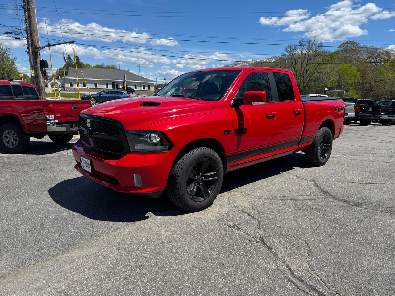 RAM 1500 Night 4x4 Quad Cab 6'4" Box 2017