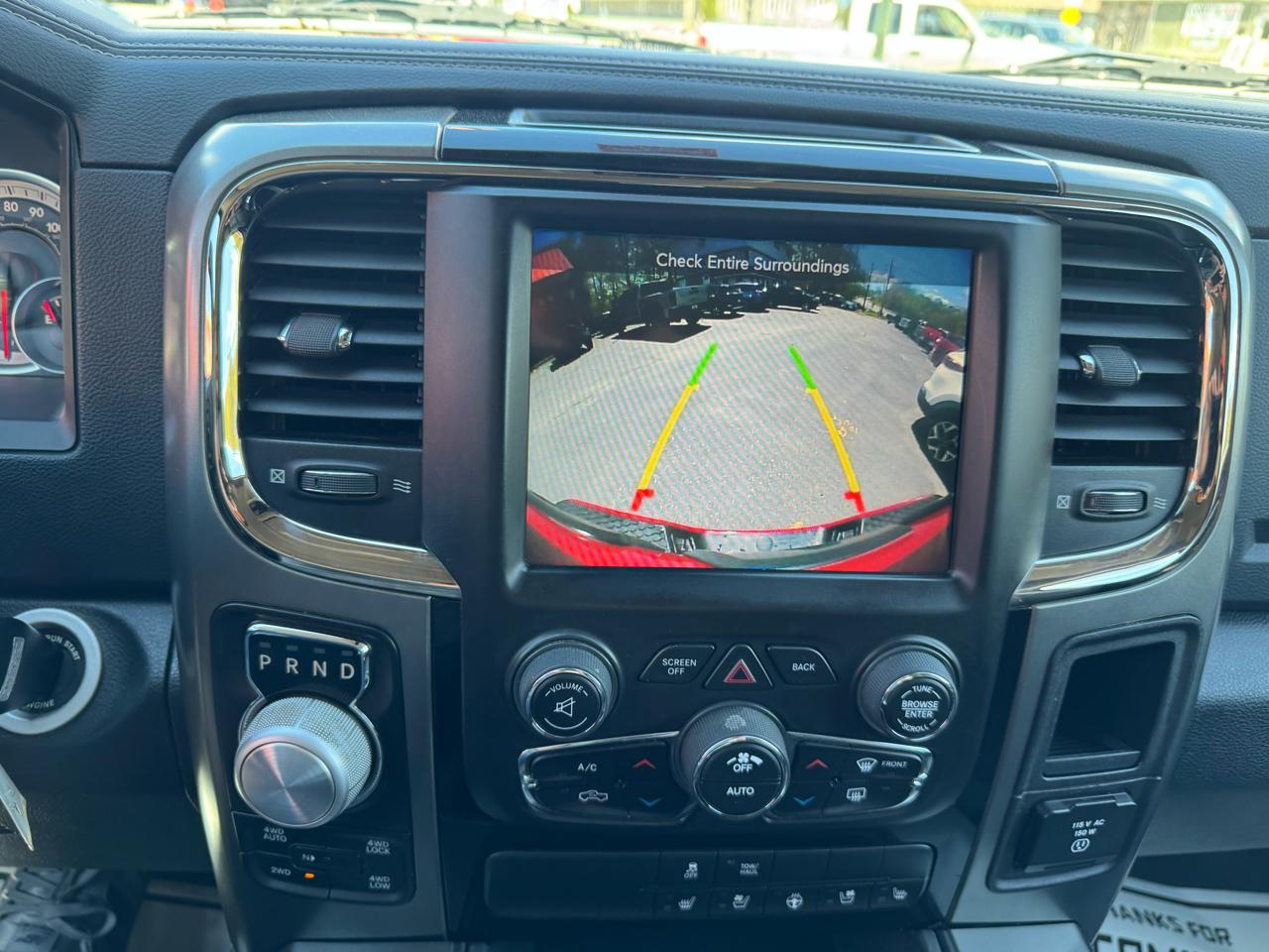 RAM 1500 Night 4x4 Quad Cab 6'4" Box 2017