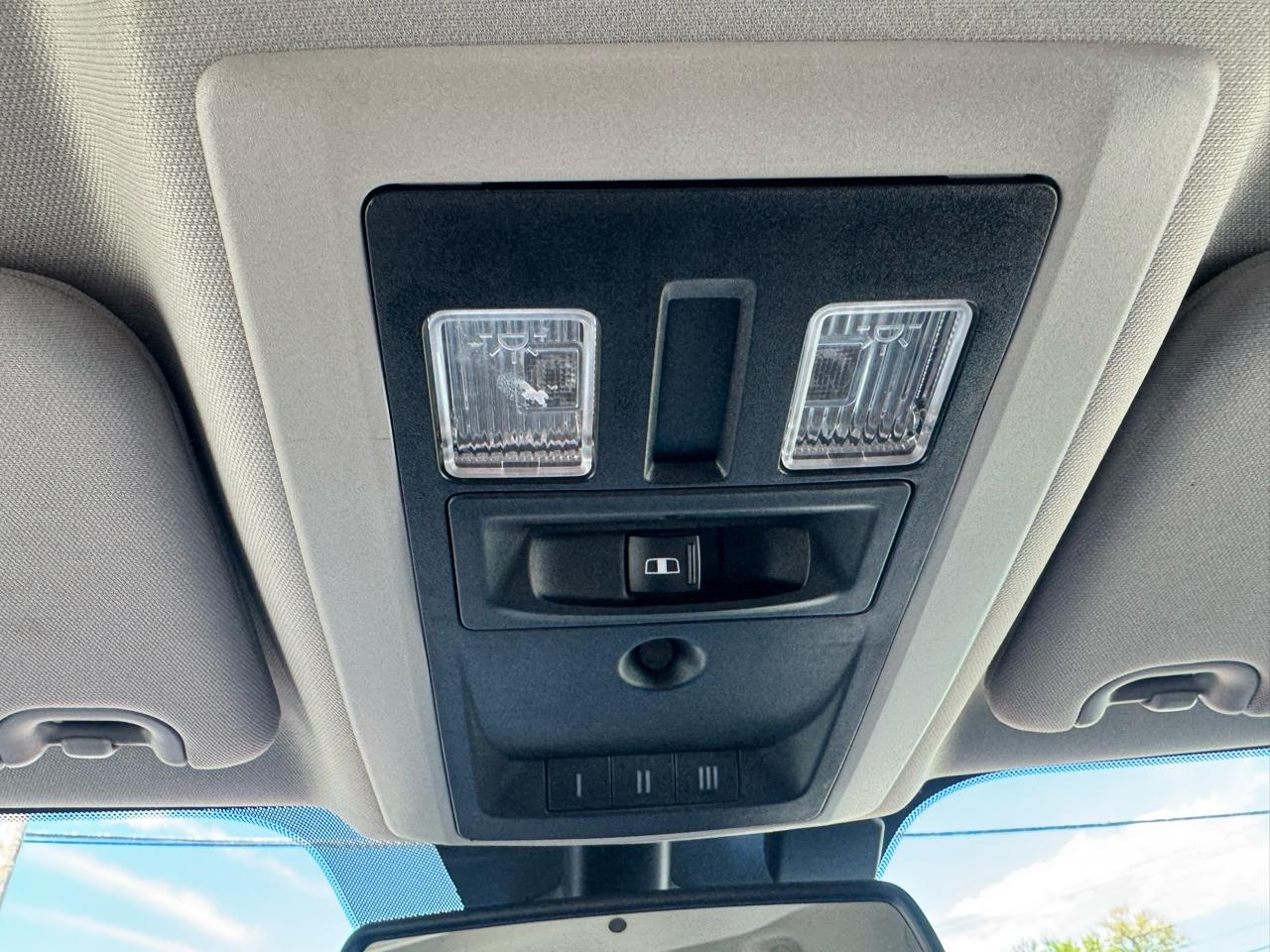 RAM 1500 Night 4x4 Quad Cab 6'4" Box 2017