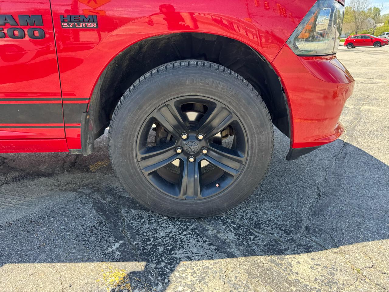 RAM 1500 Night 4x4 Quad Cab 6'4" Box 2017