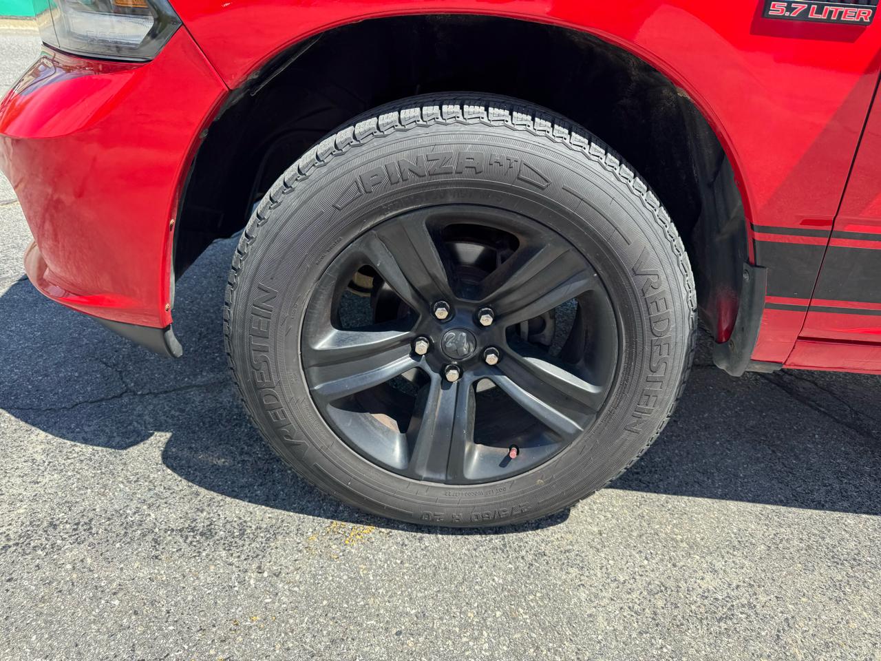 RAM 1500 Night 4x4 Quad Cab 6'4" Box 2017