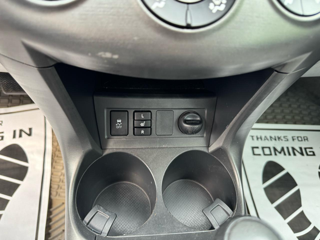 Toyota RAV4 4WD 4dr V6 Limited (Natl) 2012