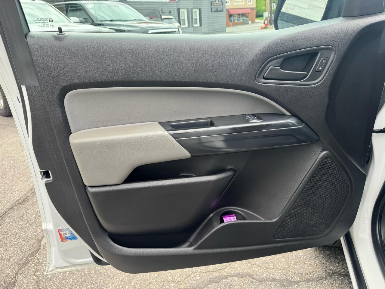 Chevrolet Colorado 4WD Ext Cab 128.3" Work Truck 2018