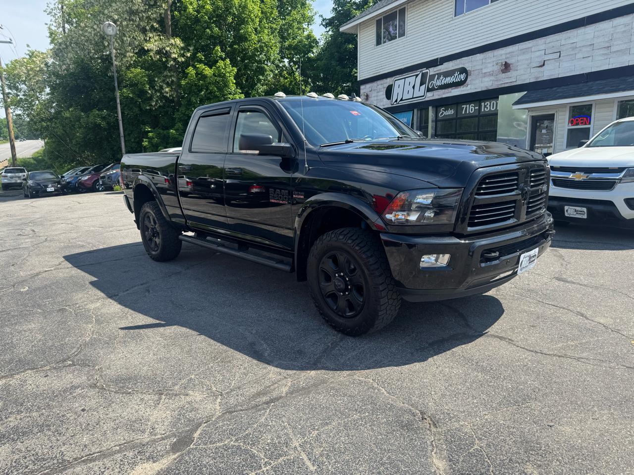 RAM 2500 Big Horn 4x4 Crew Cab 6'4" Box 2017