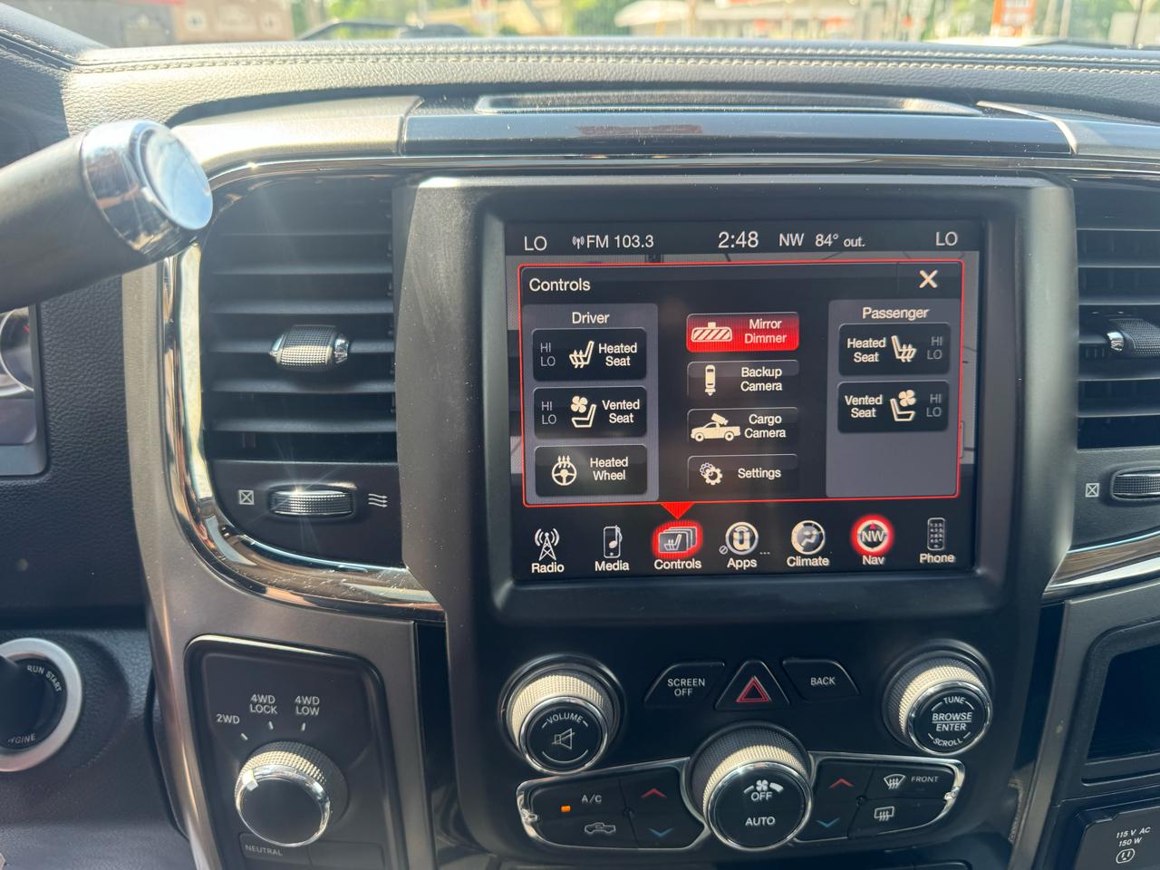 RAM 2500 Big Horn 4x4 Crew Cab 6'4" Box 2017