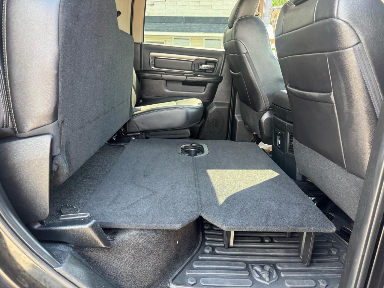 RAM 2500 Big Horn 4x4 Crew Cab 6'4" Box 2017