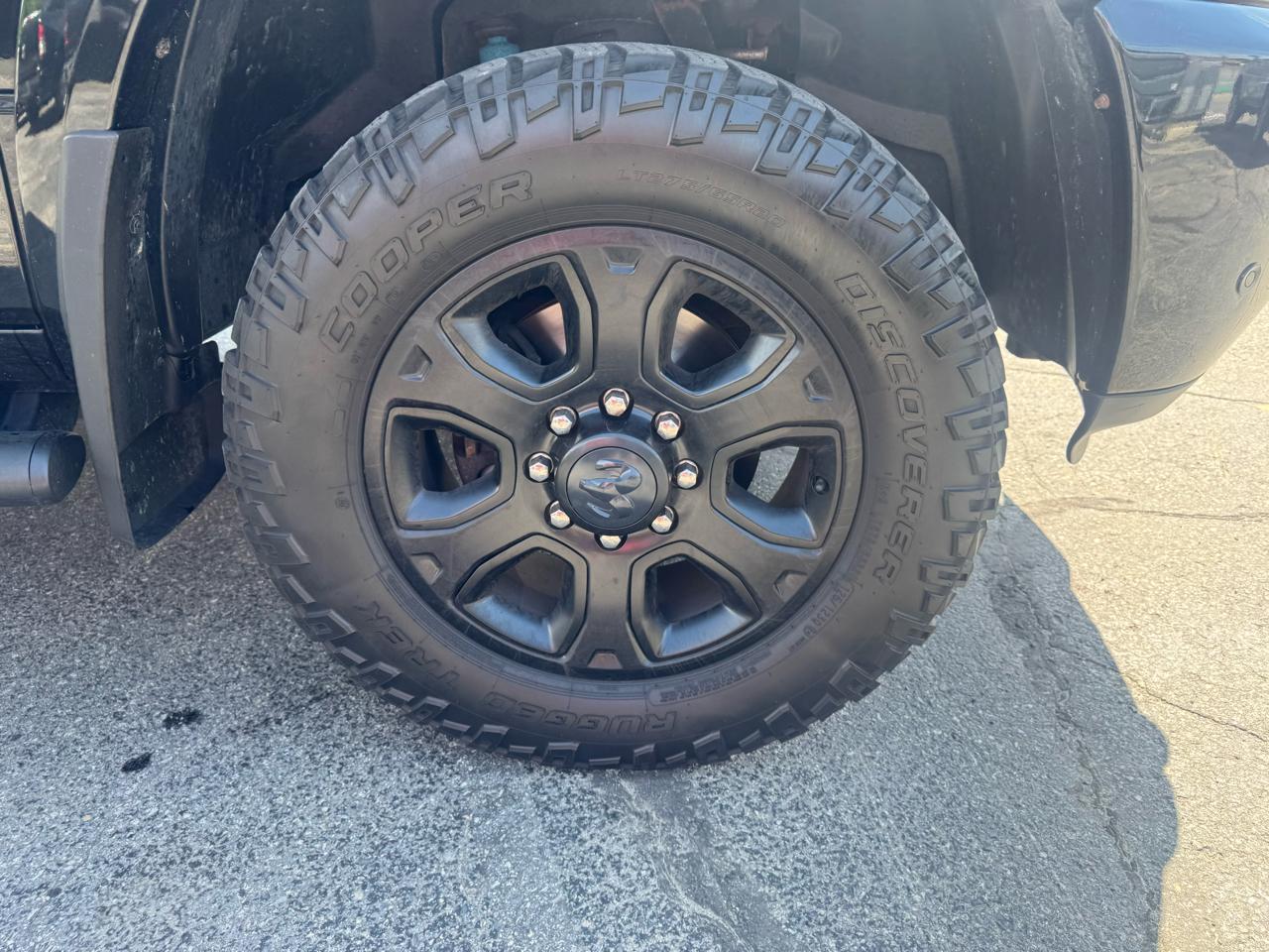 RAM 2500 Big Horn 4x4 Crew Cab 6'4" Box 2017