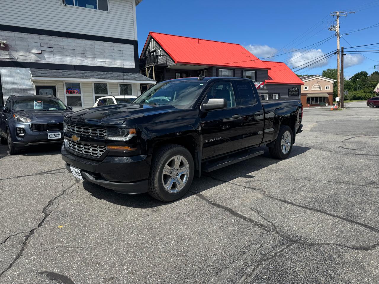 Chevrolet Silverado 1500 4WD Double Cab 143.5" Custom 2018