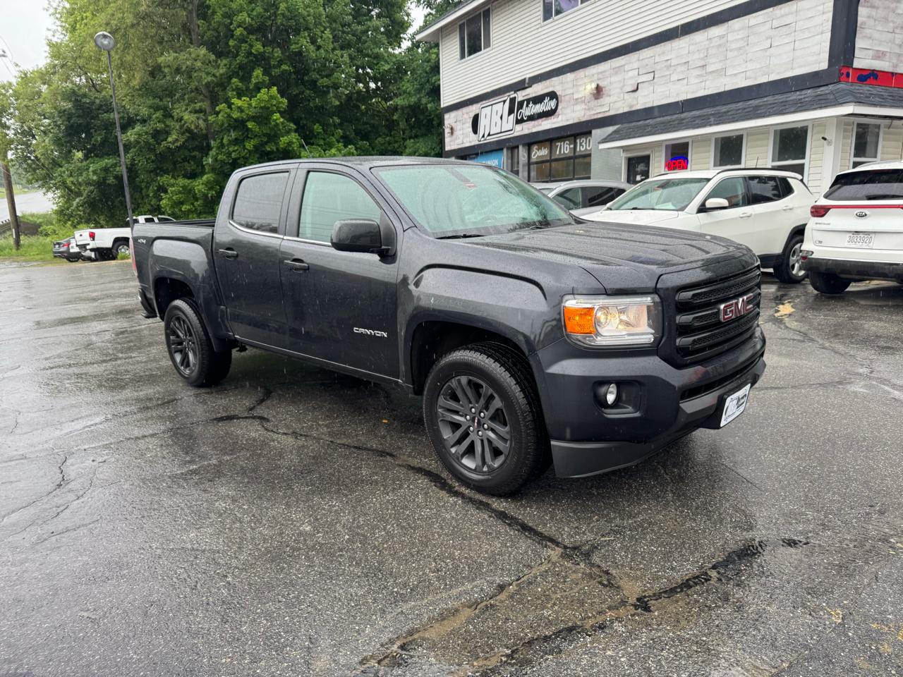 GMC Canyon 4WD Crew Cab 128" SLE 2020