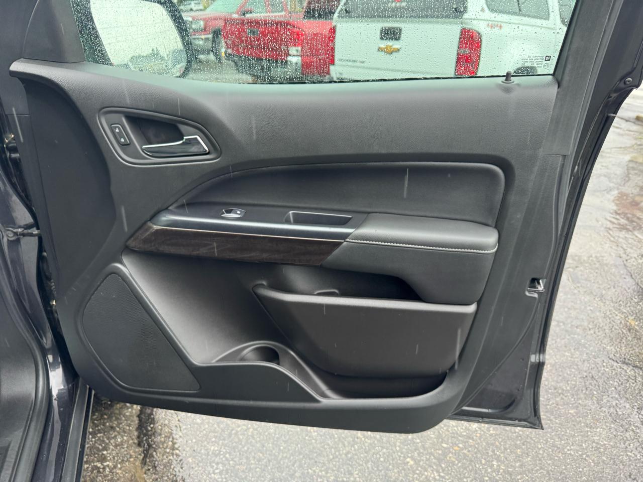 GMC Canyon 4WD Crew Cab 128" SLE 2020