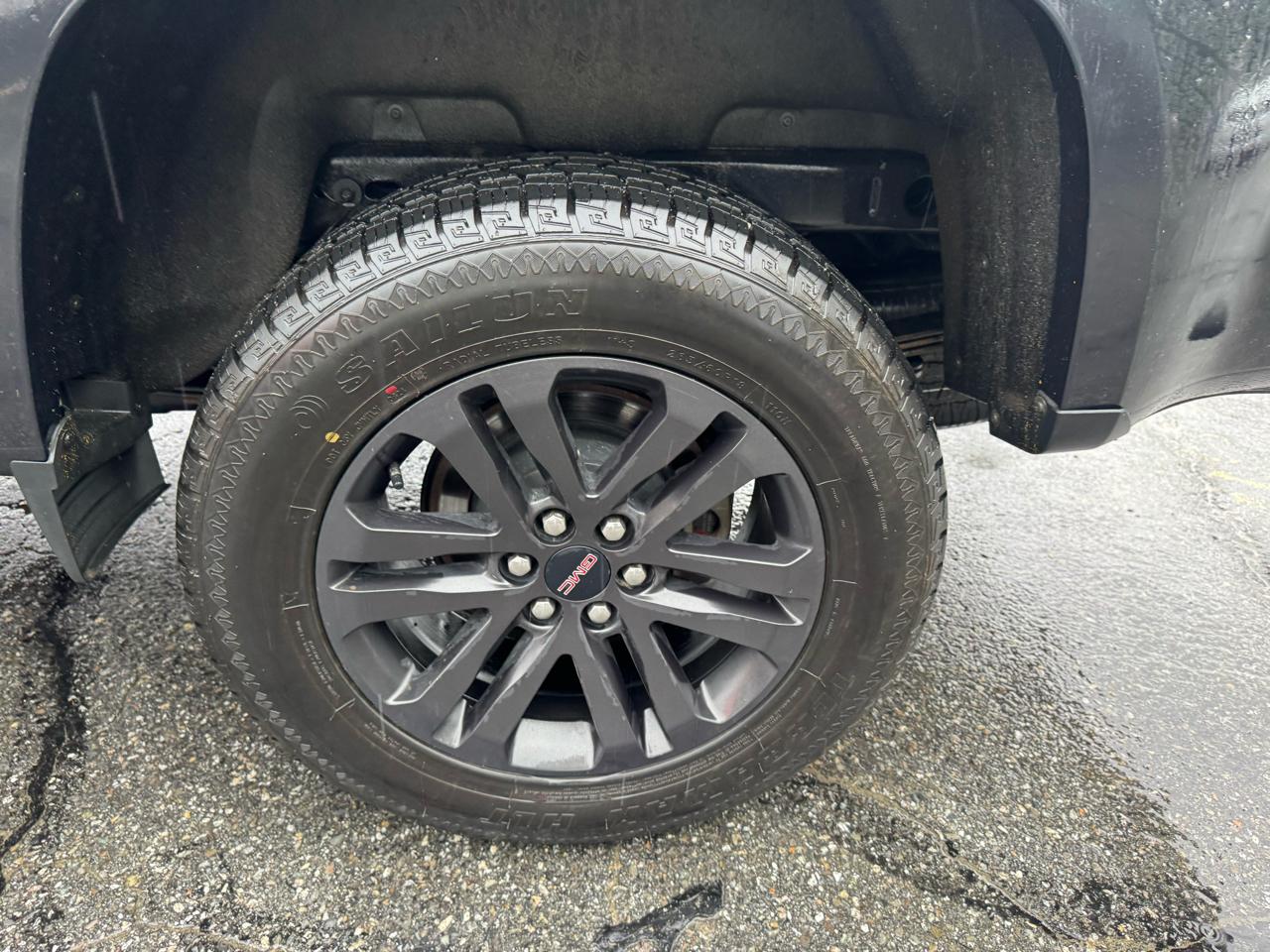 GMC Canyon 4WD Crew Cab 128" SLE 2020
