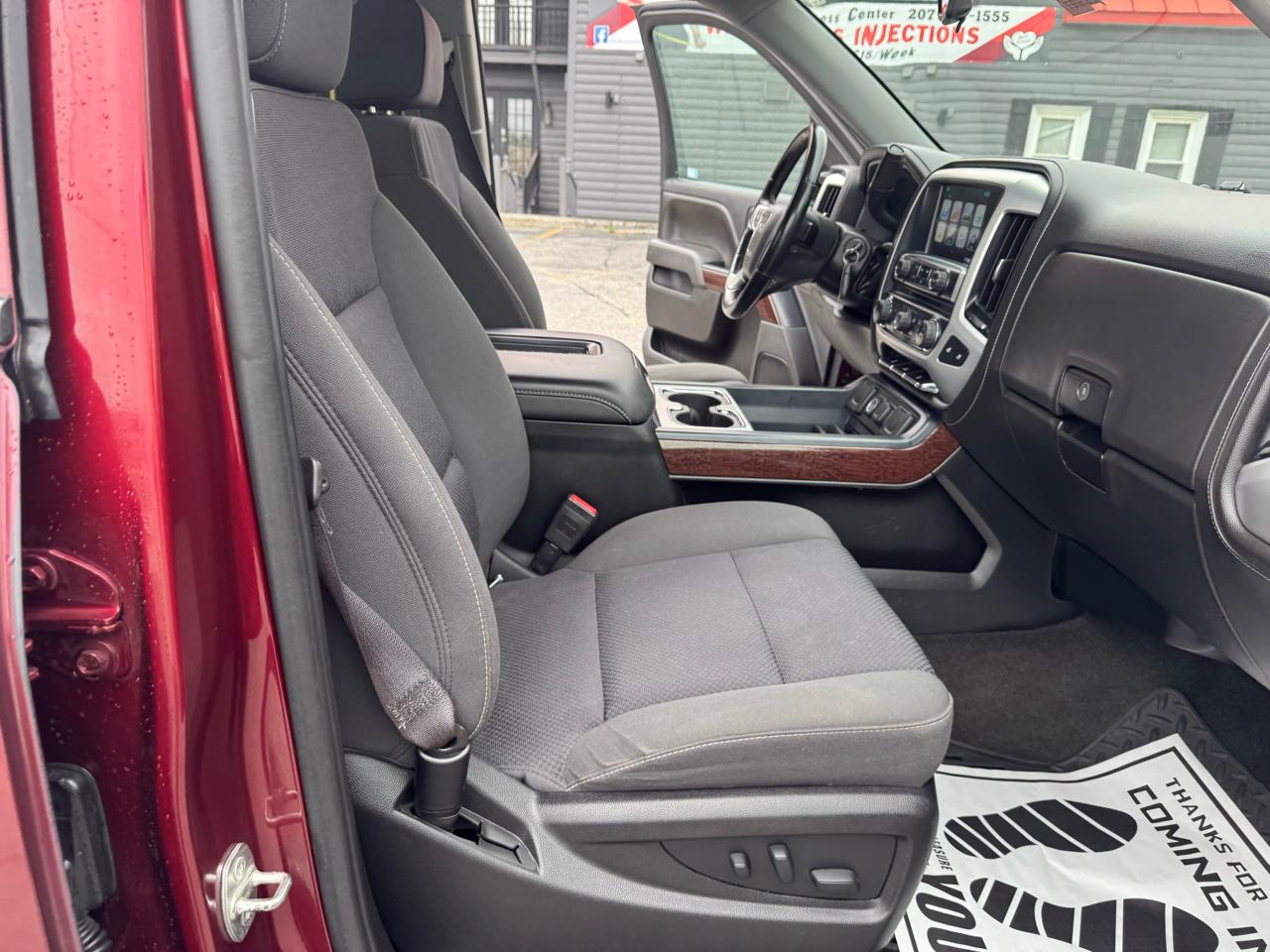 GMC Sierra 1500 4WD Double Cab 143.5" SLE 2017