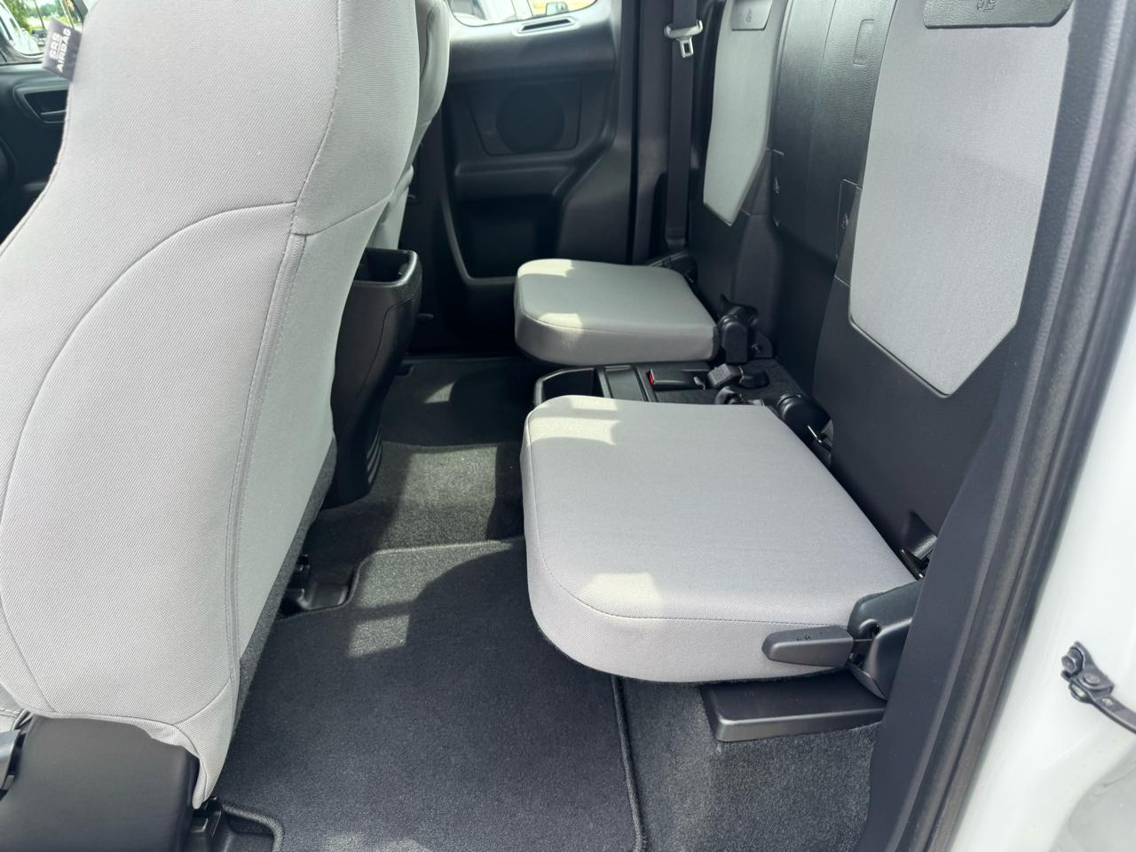 Toyota Tacoma SR Access Cab 6' Bed I4 4x4 AT (Natl) 2018
