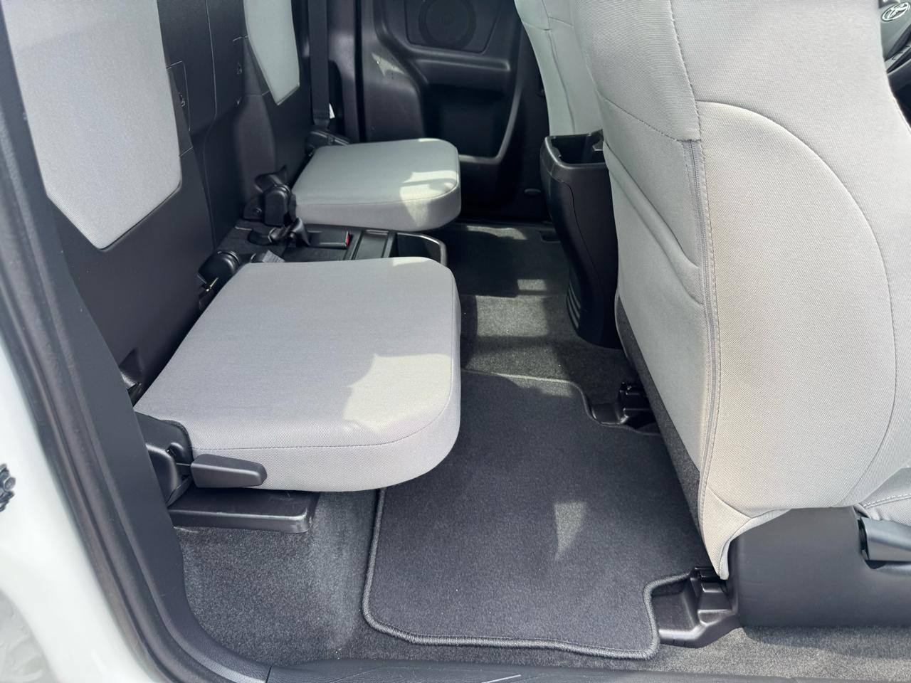 Toyota Tacoma SR Access Cab 6' Bed I4 4x4 AT (Natl) 2018