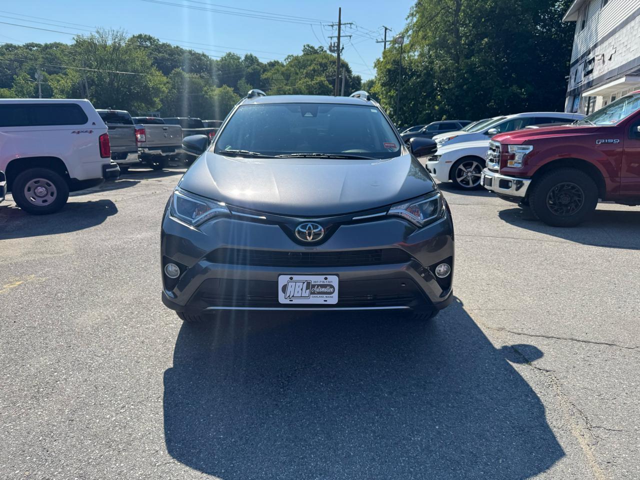 Toyota RAV4 XLE AWD (Natl) 2018