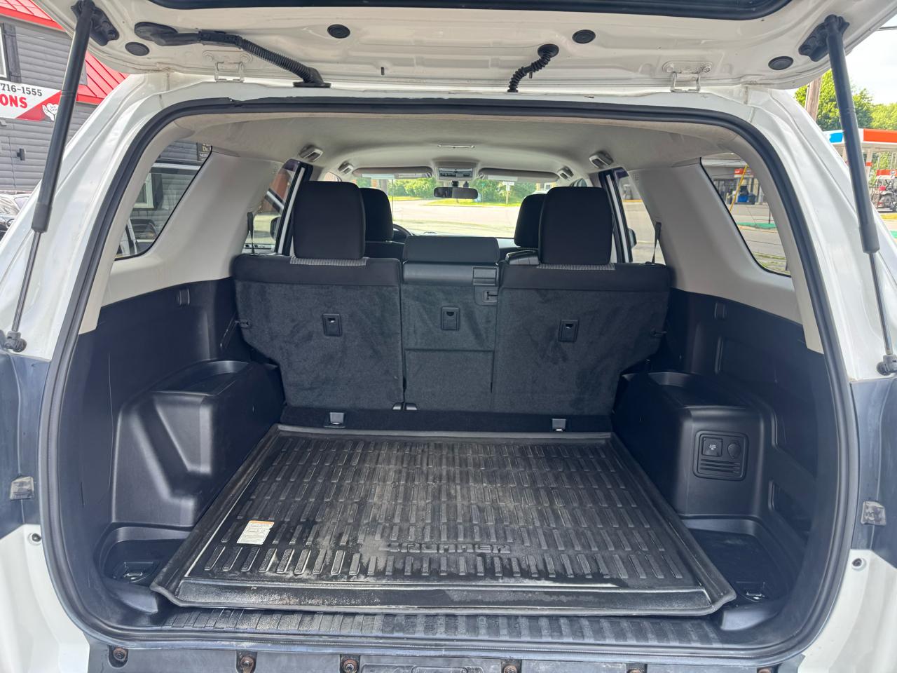 Toyota 4Runner 4dr SR5 V6 Auto 4WD (Natl) 2016