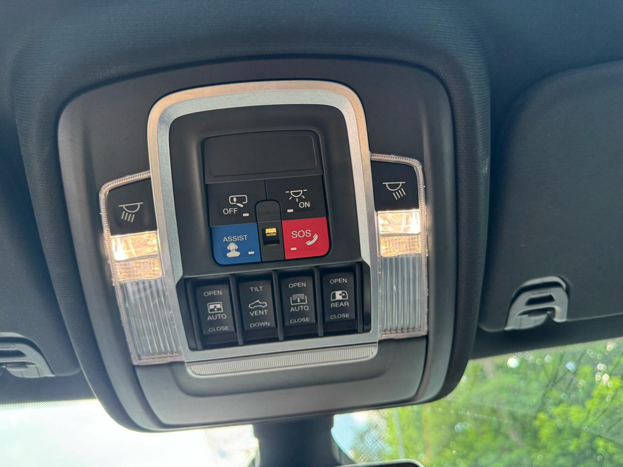 RAM 1500 Rebel 4x4 Crew Cab 5'7" Box 2019