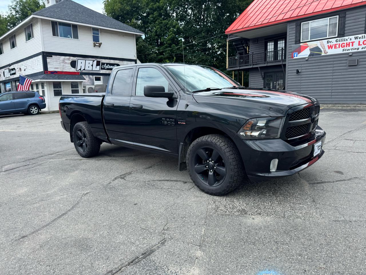 RAM 1500 Express 4x4 Quad Cab 6'4" Box 2018