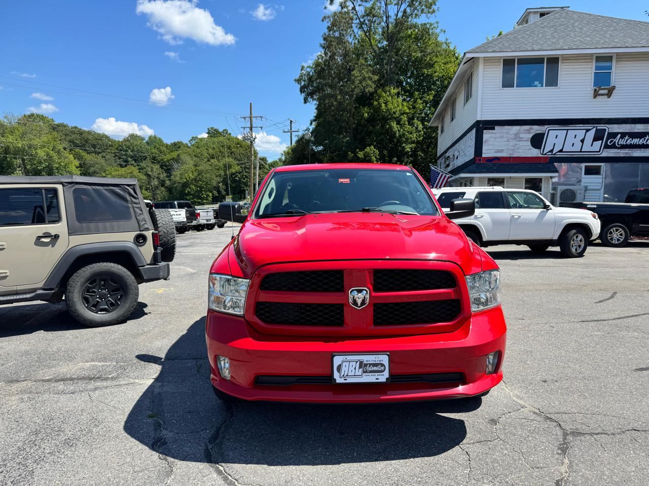 RAM 1500 Classic Express 4x4 Quad Cab 6'4" Box 2019