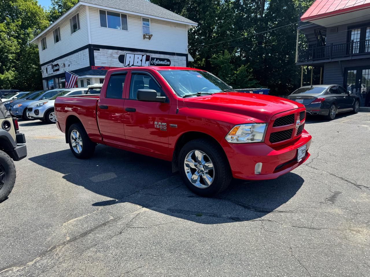 RAM 1500 Classic Express 4x4 Quad Cab 6'4" Box 2019