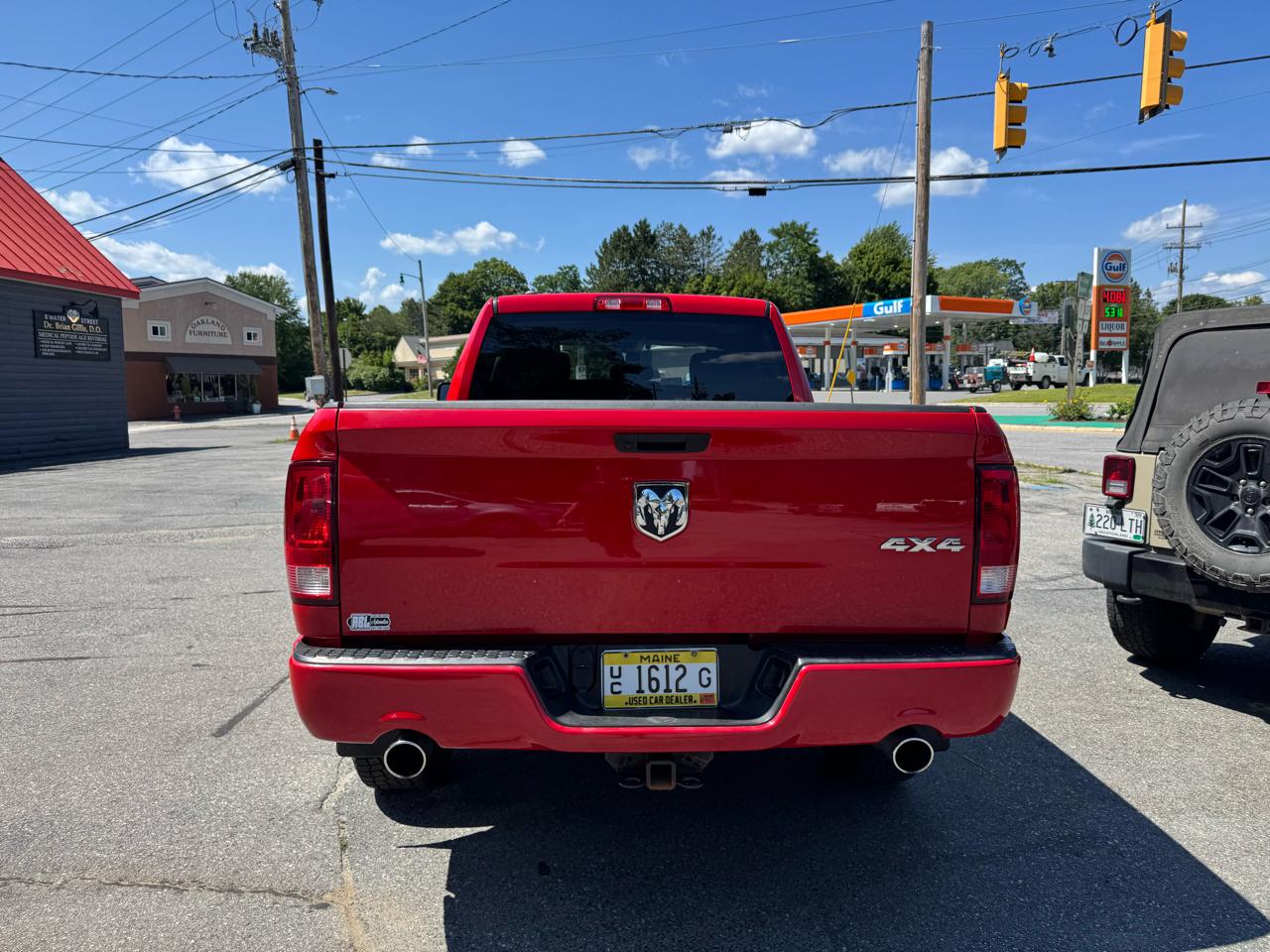 RAM 1500 Classic Express 4x4 Quad Cab 6'4" Box 2019