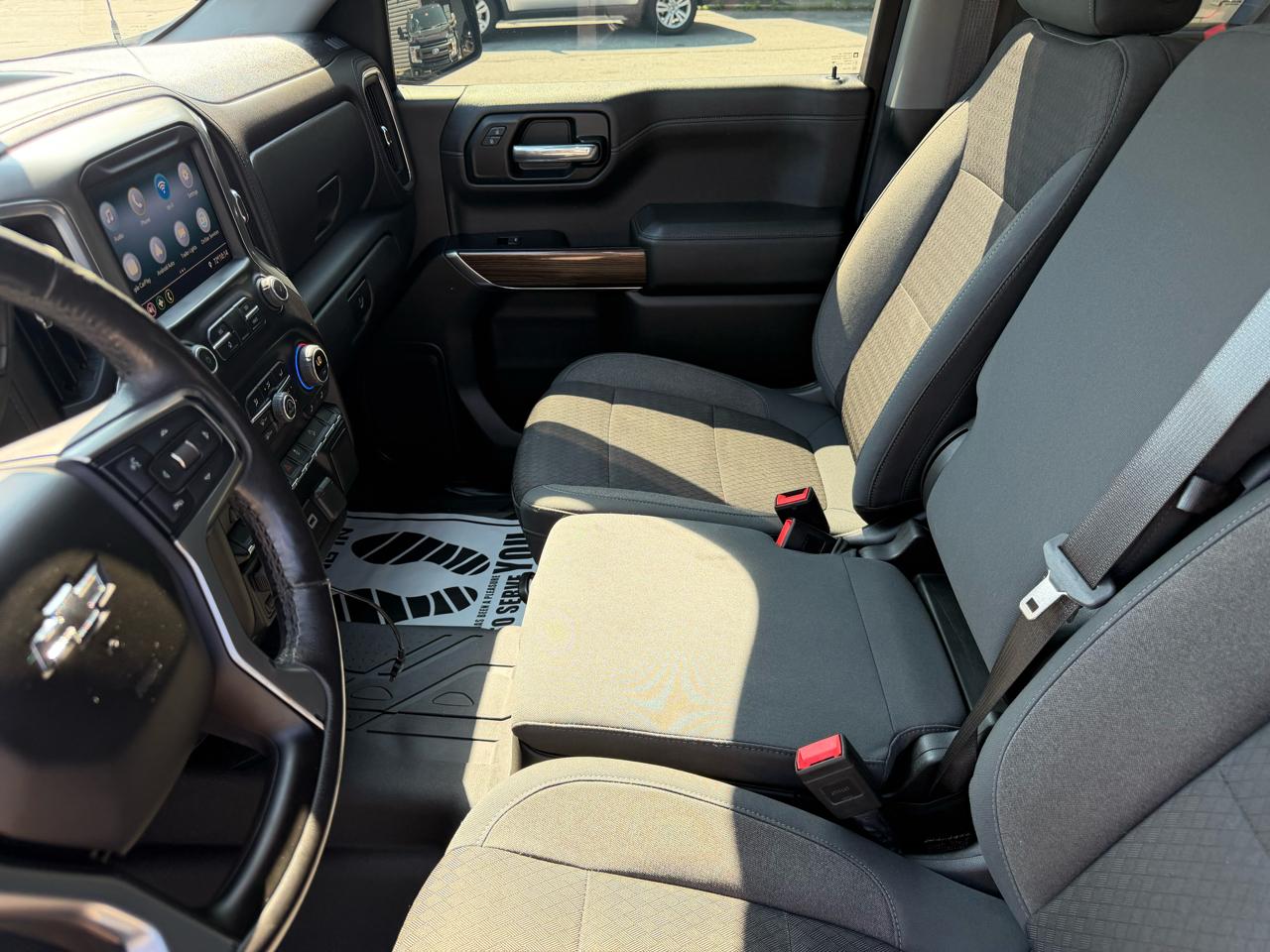 Chevrolet Silverado 1500 4WD Crew Cab 147" RST 2019