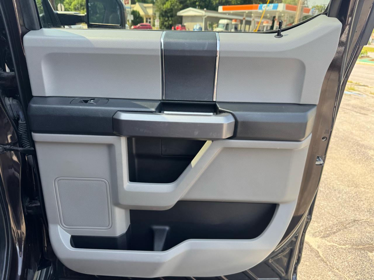 Ford F-150 XLT SuperCab 5.5-ft Box 4WD 2020