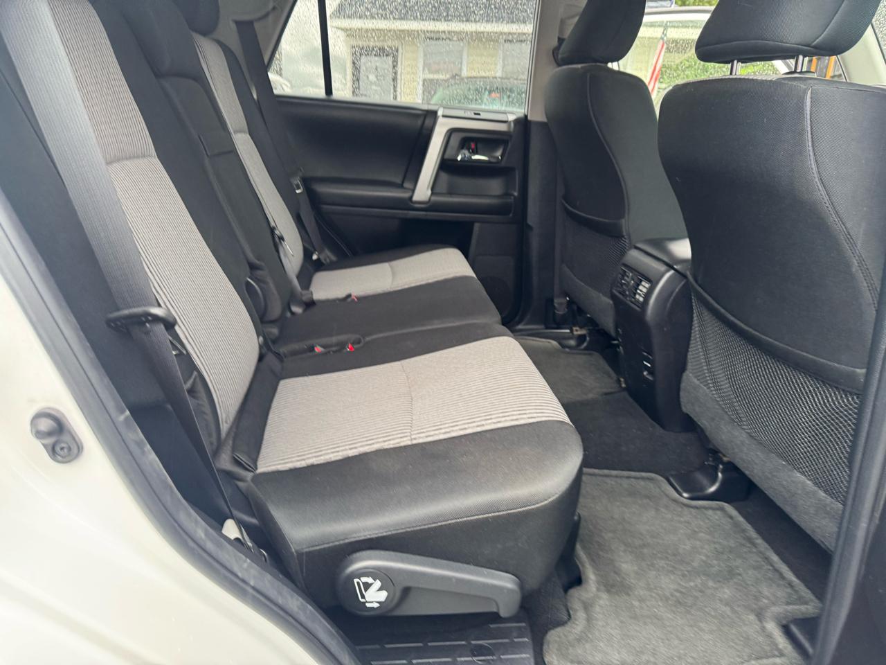 Toyota 4Runner 4WD 4dr V6 SR5 Sport (Natl) 2015