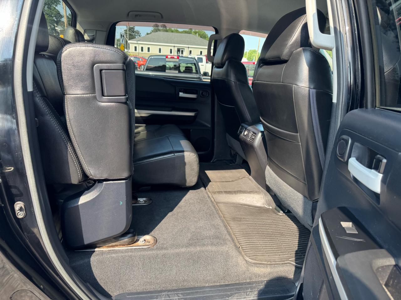 Toyota Tundra 4WD Truck CrewMax 5.7L V8 6-Spd AT SR5 (Natl) 2014
