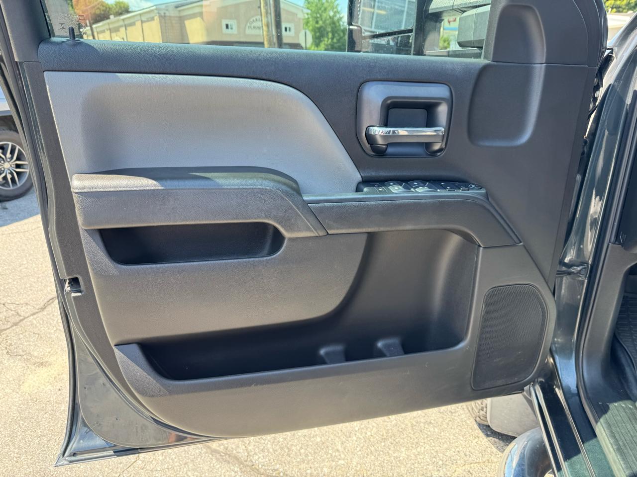 Chevrolet Silverado 2500HD 4WD Crew Cab 153.7" Work Truck 2018