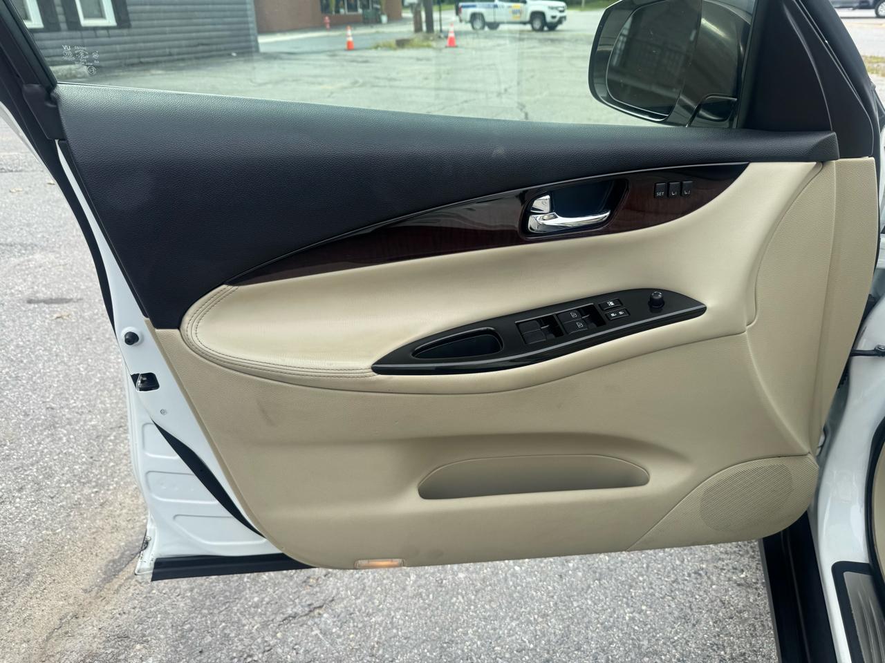 Infiniti QX50 AWD 2017