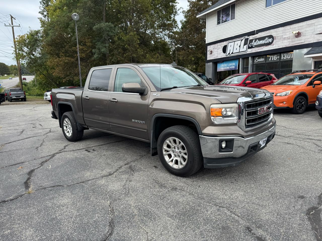 GMC Sierra 1500 4WD Crew Cab 143.5" SLE 2015
